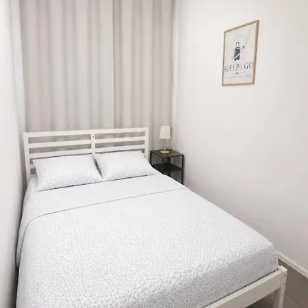 Apartament Bed 6f Center-station-airport Charleroi